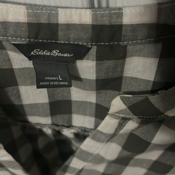 5 for $15 sale Eddie Bauer sleeveless top - Picture 2 of 3